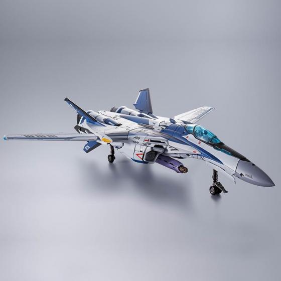 Macross VF-25 Messiah Valkyrie Worldwide Anniv. DX Chogokin Figure
