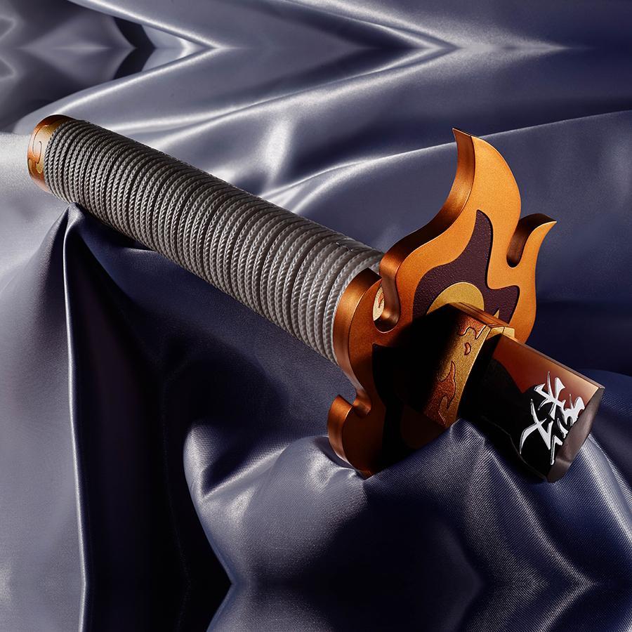 Demon Slayer Broken Nichirin Sword (Kyojuro Rengoku) Proplica Bandai Figure Demon Slayer Broken Nichirin Sword (Kyojuro Rengoku) Proplica Bandai Figure