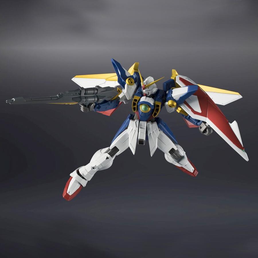 Gundam Wing XXXG-01W Gundam Universe Action Figure