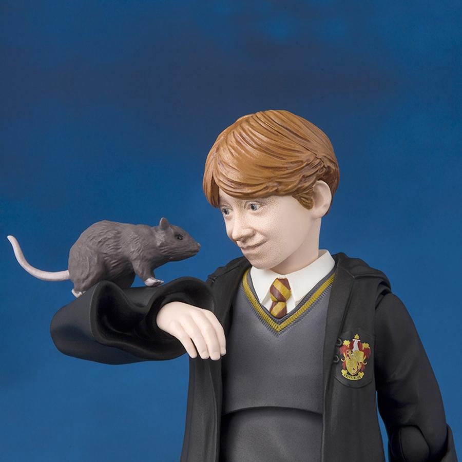 Harry Potter / Ron Weasley figure