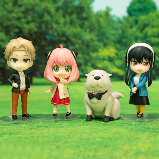 Loid Forger [Odekeke Outfit] Figuarts Mini Bandai Figure