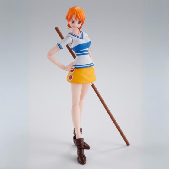 Figurine One Piece Nami Romance Dawn S.H.Figuarts Bandai