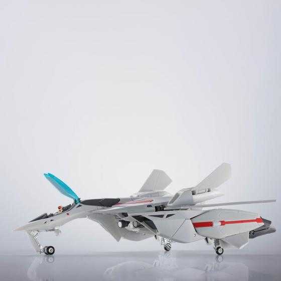 The Super Dimension Fortress MACROSS II / Figurine VF-2SS VALKYRIE II + SAP (Silvie Gena use) -Lovers Again- Hi-Metal R