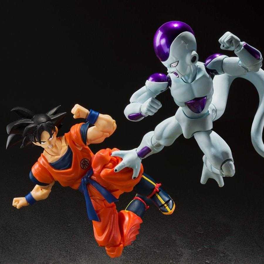 Freezer se battant contre Son Goku