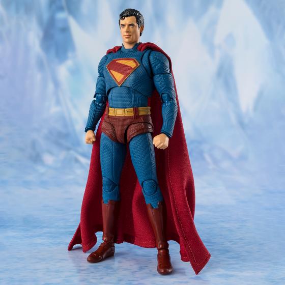 DC Comics / Figurine Superman S.H.Figuarts