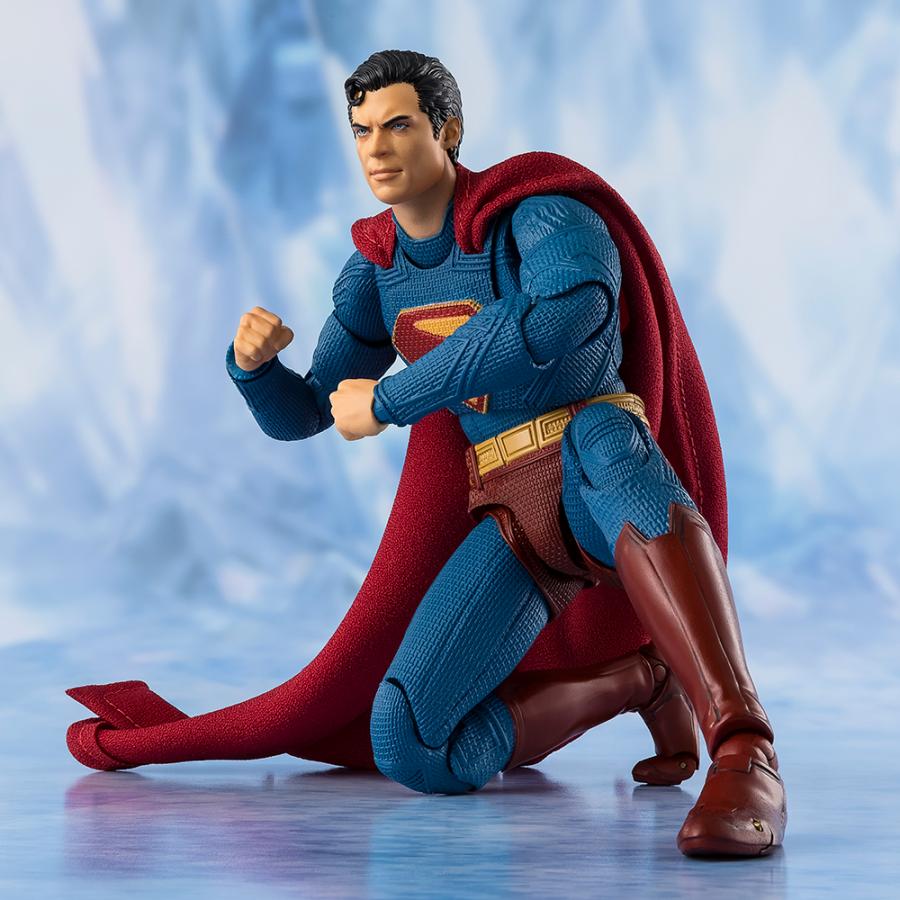 DC Comics / Figurine Superman S.H.Figuarts
