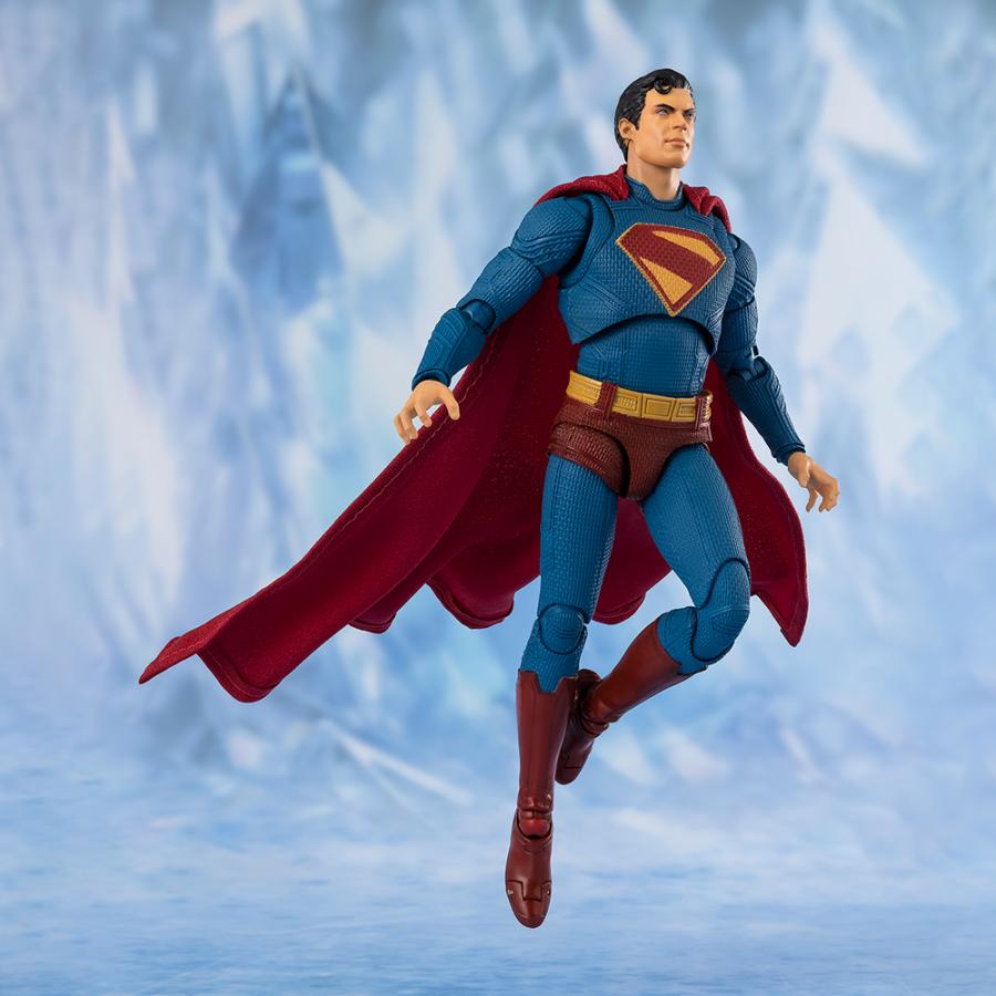 DC Comics / Figurine Superman S.H.Figuarts