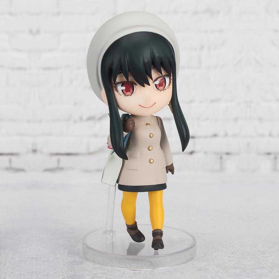Figurina Yor Forger Codice: White Figuarts Mini Bandai
